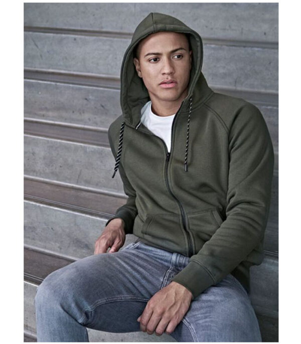 Manlig modell i Tee Jays Fashion Full Zip Hood